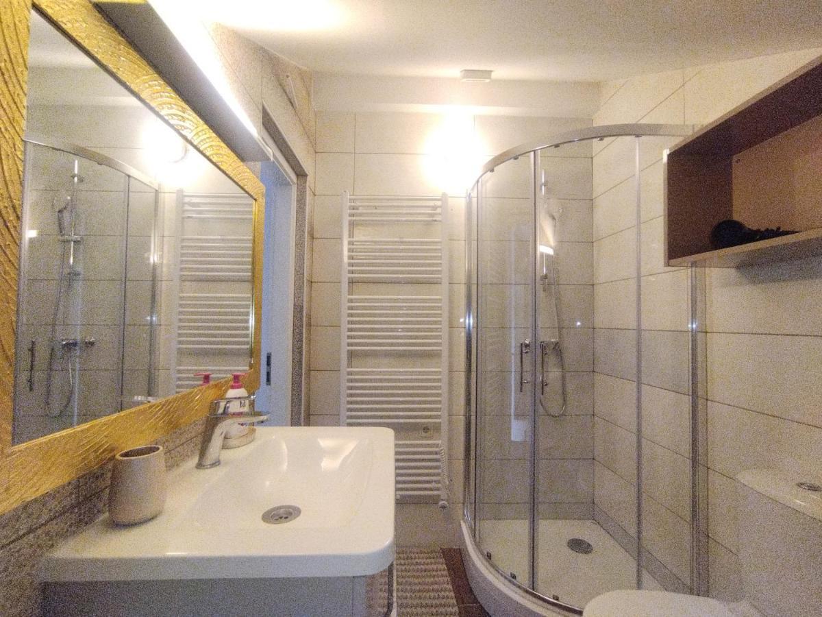 Sitar Apartment